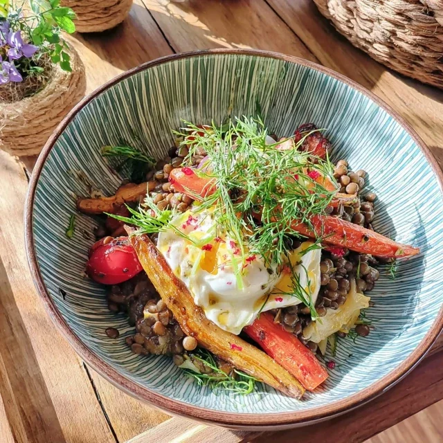 Salade de lentilles, carottes rôties et cumin