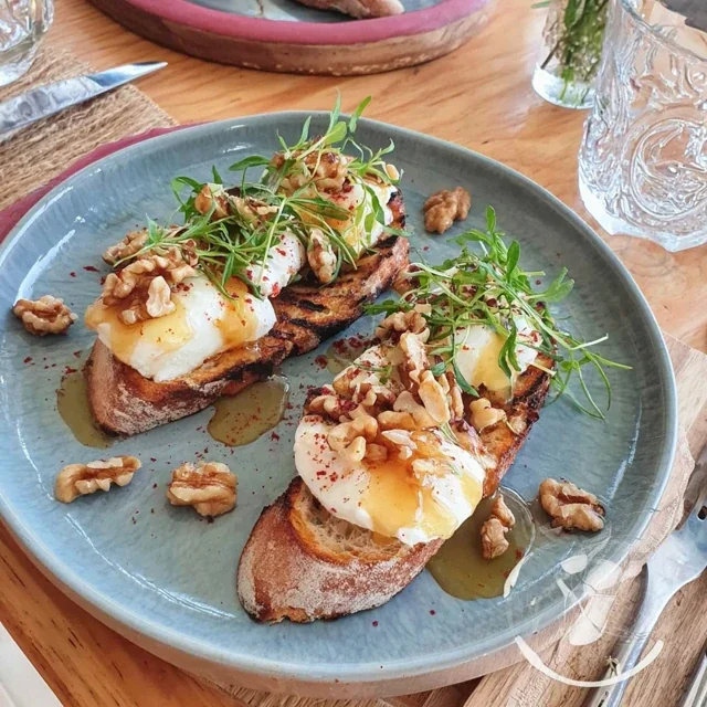 Tartines apéro chèvre, miel et noix