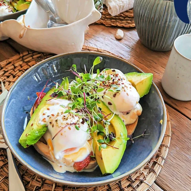Brunch Bowl aux Oeufs Pochés et Avocat