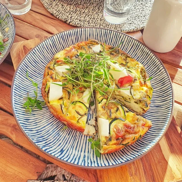 Frittata aux Courgettes et Herbes Fraîches