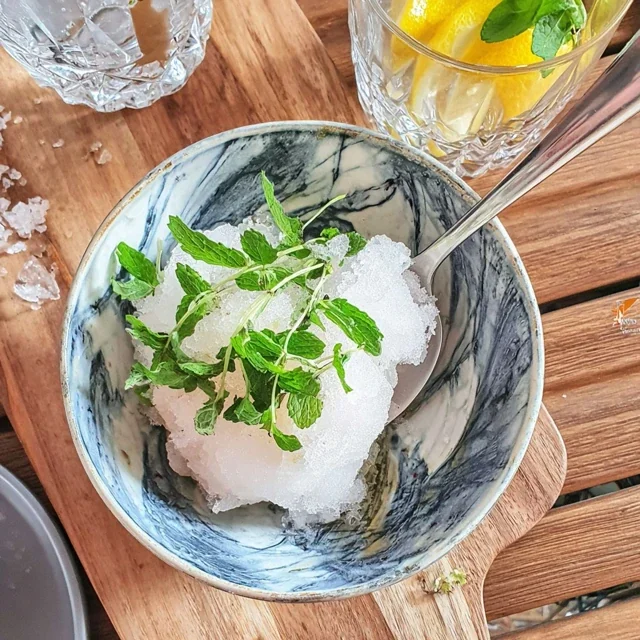 Granita au Citron et Menthe Fraîche
