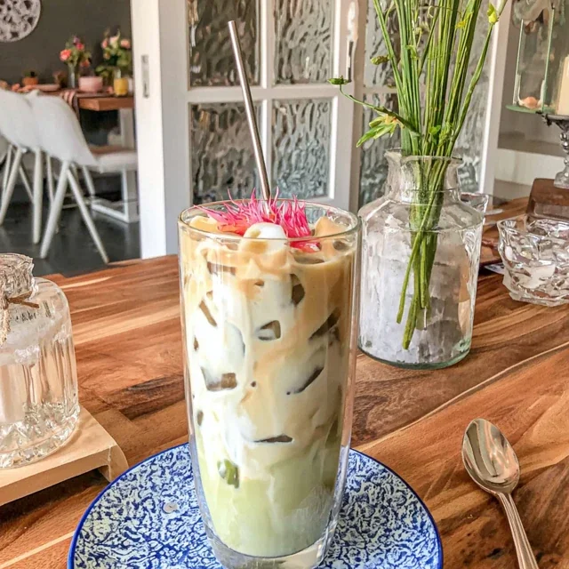 Latte Matcha Glacé au Lait de Coco