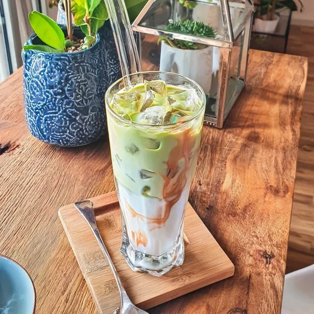 Latte Matcha Glacé au Lait de Coco