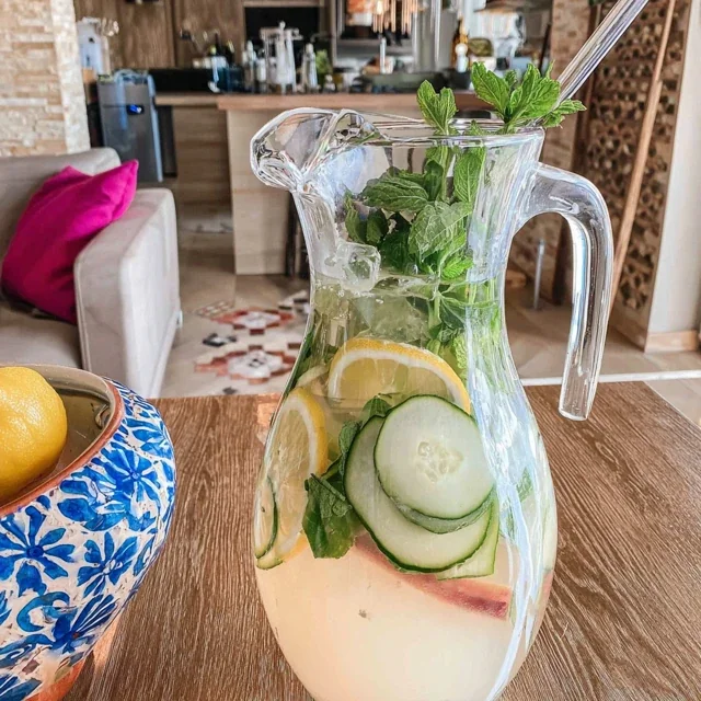 Lemonade Maison à la Menthe et Concombre