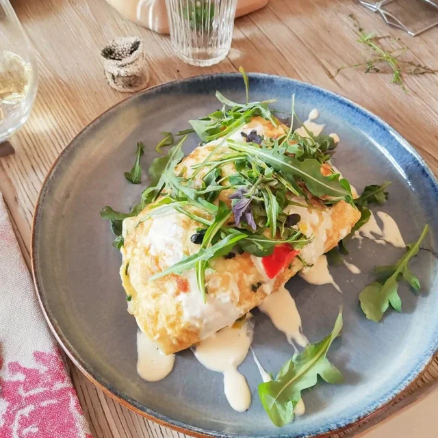 Omelette aux Herbes Fraîches et Chèvre