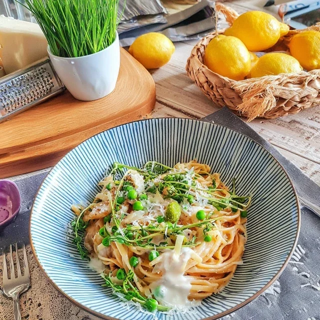 Pâtes au citron et petits pois frais