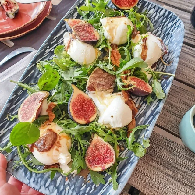 Plateau Apéro Figues, Burrata et Roquette
