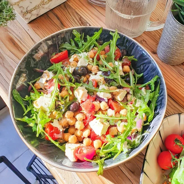 Salade de Pois Chiches Grillés aux Tomates et Feta