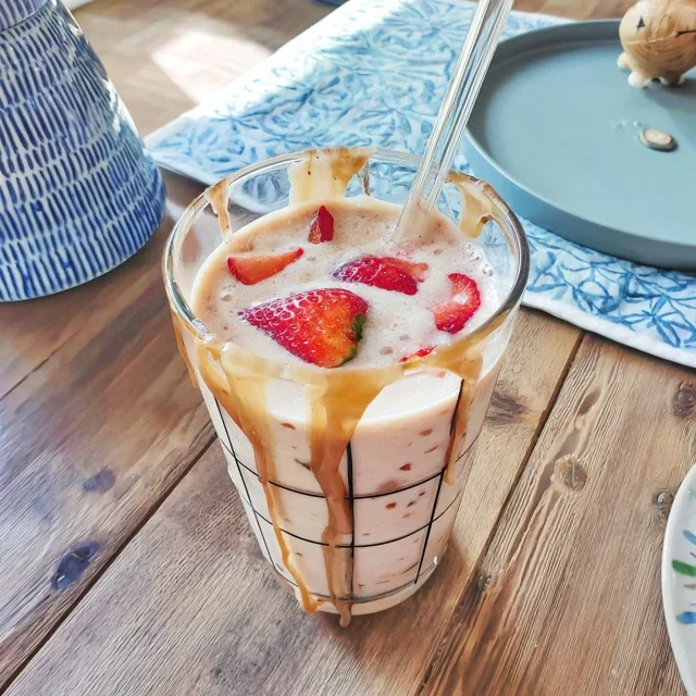 Smoothie Fraise, Banane et Lait d'Avoine