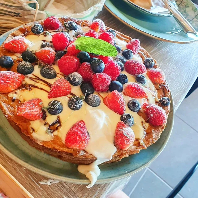 Tarte Nordique aux Baies et Crème Fraîche