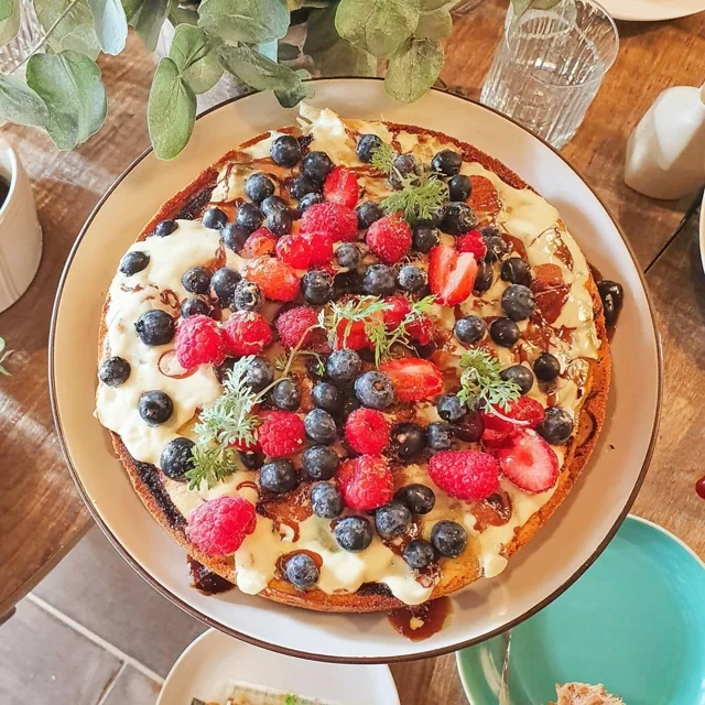 Tarte Nordique aux Baies et Crème Fraîche