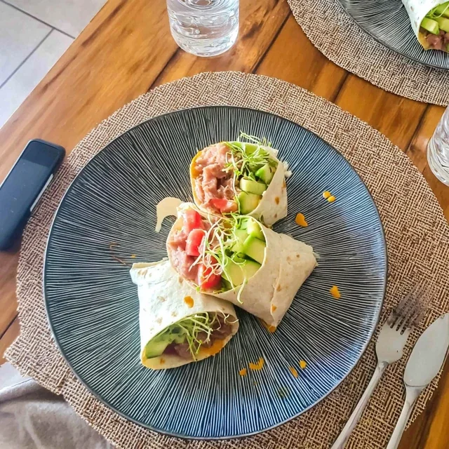 Wrap au Thon, Avocat et Concombre