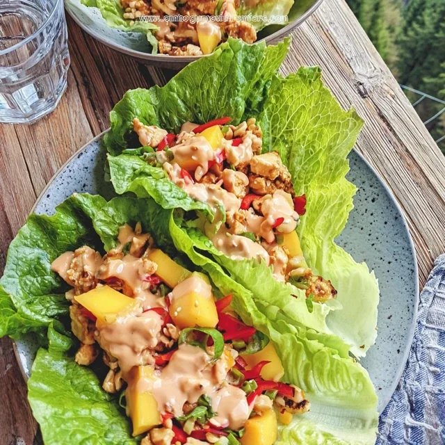 Wraps de Laitue au Tofu Épicé et Mangue